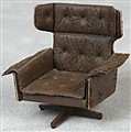 Länsfåtölj på snurrfot, 101203, 150 kr.jpg