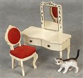 Sminkbord, pall och katt, 170126.jpg